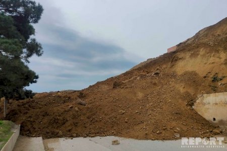 Bakıda böyük sürüşmə hadisəsi baş verdi – Fotolar