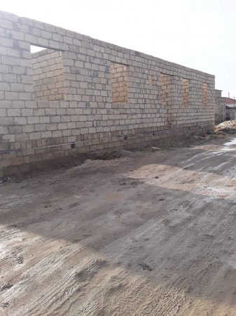 Binəqədi rayon icra hakimiyyəti tərəfindən 2-ci qrup əlilin evi söküldü-VİDEO