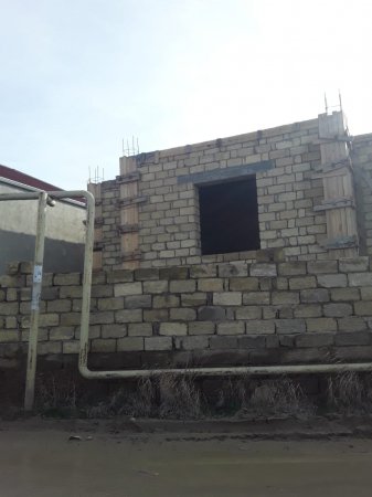 Binəqədi rayon icra hakimiyyəti tərəfindən 2-ci qrup əlilin evi söküldü-VİDEO