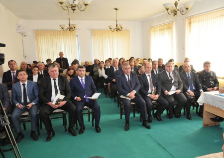 İradə Gülməmmədova Digah qəsəbəsində sakinlərlə görüşdü