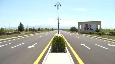 Prezident Goranboyda yol açılışında - Foto