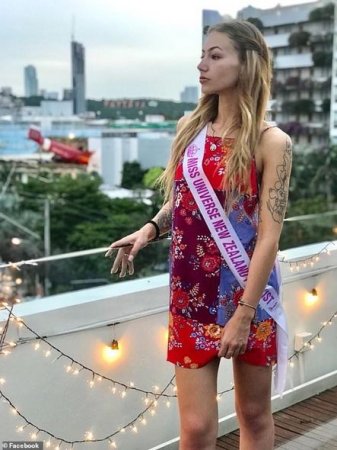 Yeni zelandiyalı model intihar etdi - FOTO