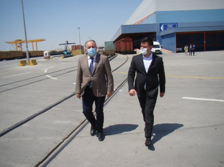 AzTU-nun rektoru Abşeron Logistika Mərkəzinin direktoru ilə görüşüb