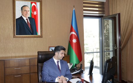 Millət vəkili başçı ilə vətəndaşları onlayn qəbul etdi