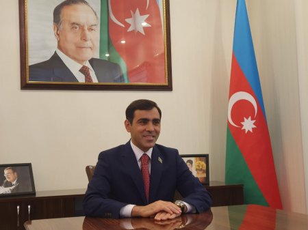 Millət vəkili başçı ilə vətəndaşları onlayn qəbul etdi