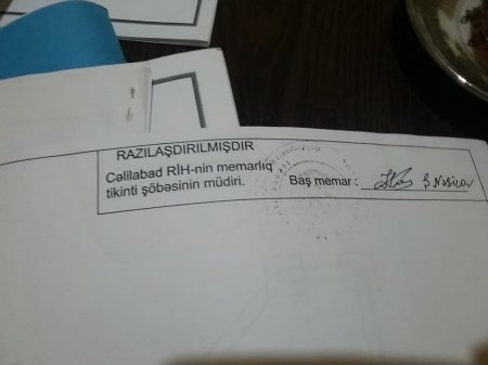 İnzibati binanın önündə cinayət xarakterli əməl-Video/Foto