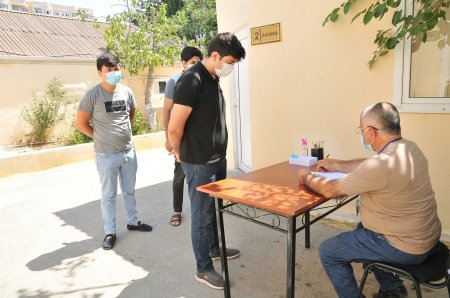 İradə Gülməmmədova və oğlu könüllü orduya yazıldı