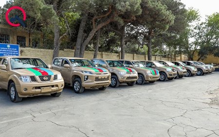 Azərbaycan Avtomobil Federasiyası orduya dəstək üçün 10 “Pikap” təqdim etdi - Fotolar