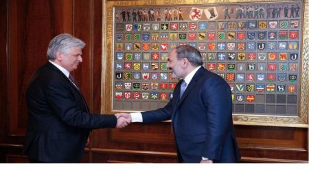 Erməni vaxtı ilə işləyən İsveçrə saatı - Qarabağdakı kriminal biznes (FOTO)