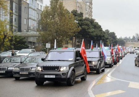 Laçının işğaldan azad edilməsi münasibəti ilə Bakıda avtoyürüş keçirilib - FOTO Laçının işğaldan azad edilməsi münasibəti ilə Bakıda avtoyürüş keçirilib - FOTO