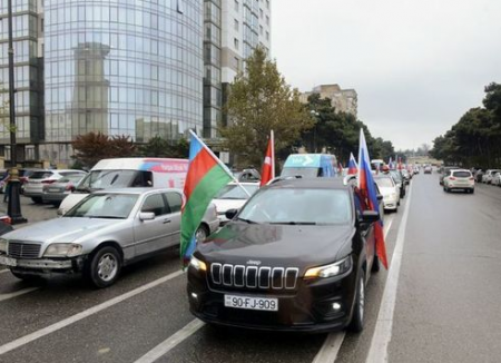 Laçının işğaldan azad edilməsi münasibəti ilə Bakıda avtoyürüş keçirilib - FOTO Laçının işğaldan azad edilməsi münasibəti ilə Bakıda avtoyürüş keçirilib - FOTO