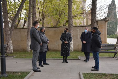 Xırdalanın küçələri asfaltlanır – Başçı əraziyə gəldi