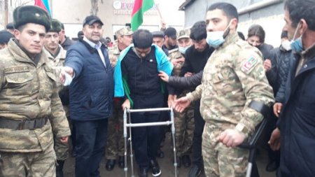 Amin Musayev evinə döndü - FOTO
