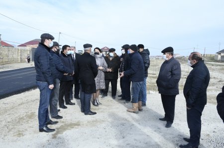 İ.Gülməmmədova Sarayda sakinlərlə görüşdü