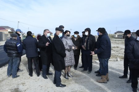 İ.Gülməmmədova Sarayda sakinlərlə görüşdü