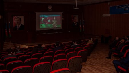 Nərimanov Rayon İcra Hakimiyyətində “Dəmir yumruq” sənədli filminin təqdimatı keçirilmişdir.