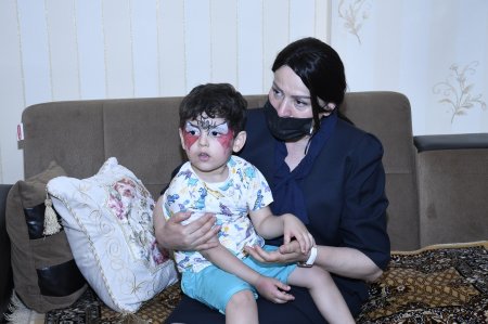 İradə Gülməmmədova şəhid övladları ilə görüşdü