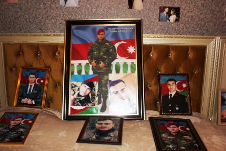  Şəhid Kamran Fərəcov  "Kəlbəcərin azad olunmasına görə" medalı ilə təltif edilib.