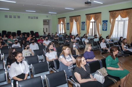 “Biz sağlam həyat tərzini seçirik” mövzusunda xüsusi karantin qaydalarına riayət edilərək tədbir keçirilib