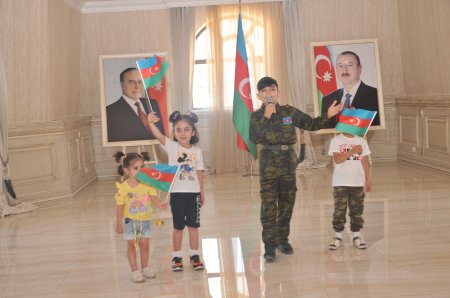 İradə Gülməmmədova şəhid övladları ilə görüşdü