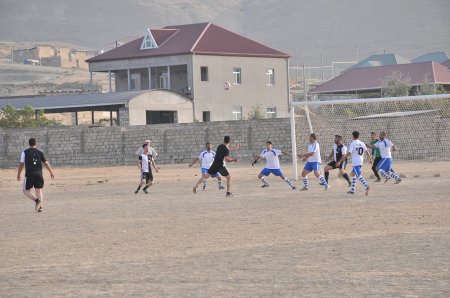 Abşeronda şəhidlərin xatirəsinə futbol turniri keçirildi