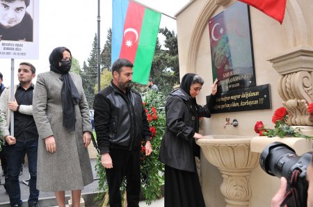 Absheronda shehide il merasimi kescirildi Absheronda shehide il merasimi kescirildi