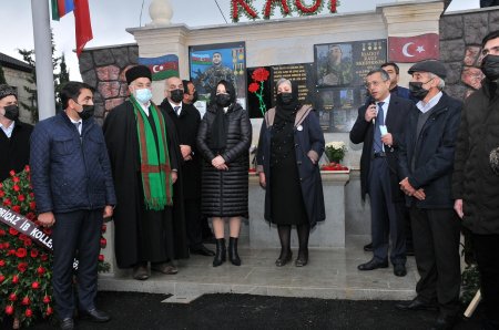 Abşeron şəhidlərinə il mərasimi keçirild