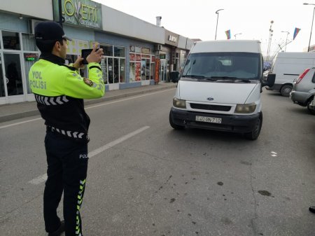 Yol polisi dayanma-durma və parklanma qaydalarını pozan sürücülərə qarşı növbəti tədbir keçirib