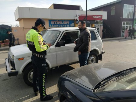 Yol polisi dayanma-durma və parklanma qaydalarını pozan sürücülərə qarşı növbəti tədbir keçirib