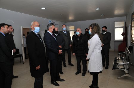 Abdin Fərzəliyev Ceyranbatan qəsəbəsində şəhidlərin məzarlarını ziyarət etdi - FOTO