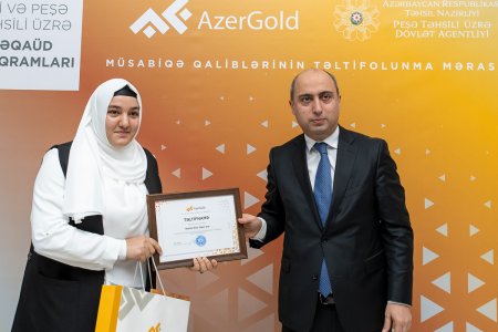 Peşə və ali təhsil müəssisələri üçün elan edilmiş təqaüd proqramlarının qalibləri mükafatlandırılıb Peşə və ali təhsil müəssisələri üçün elan edilmiş təqaüd proqramlarının qalibləri mükafatlandırılıb