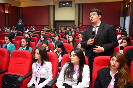 Naxçıvan Dövlət Universitetində “Mobil rabitə təlimi” keçirildi