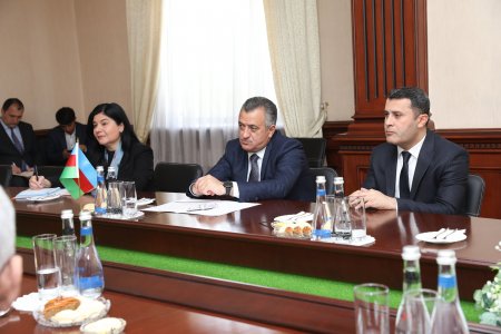 Abidin Fərzəliyev  Həştərxan  vilayətinin  qubernatoru  ilə  görüşüb