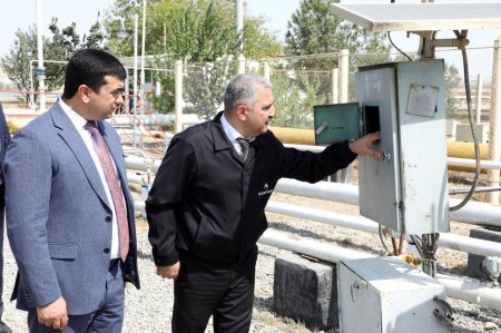 “Açıq mikrofon”da bu dəfə Salyandan olan sahibkarların müraciətləri dinlənildi-FOTO “Açıq mikrofon”da bu dəfə Salyandan olan sahibkarların müraciətləri dinlənildi-FOTO