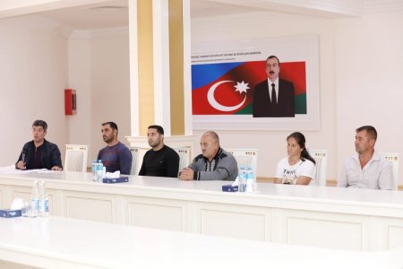 SOCAR “Azəriqaz” İB-nin baş direktoru Salyan rayonunda vətəndaş qəbulu keçirib-FOTO