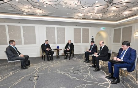 İlham Əliyev Almaniyaya səfər etdi - FOTO
