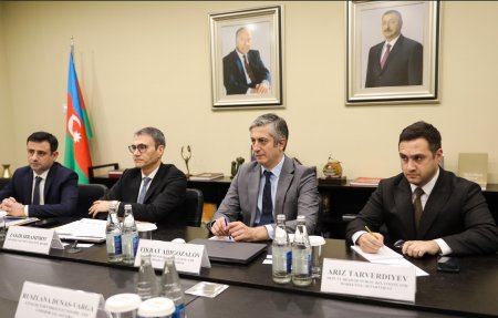 “AzerGold” QSC-nin sədri Macarıstanın ölkəmizdəki fövqəladə və  səlahiyyətli səfiri ilə görüşüb