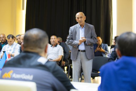 “AzerGold” QSC Göygöl rayonunun Tülallar kənd  sakinləri ilə növbəti görüş keçirib