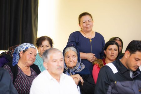 “AzerGold” QSC Göygöl rayonunun Tülallar kənd  sakinləri ilə növbəti görüş keçirib