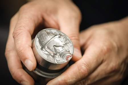 “AzerGold” QSC sikkə kolleksiyasının istehsalında yeni  texnologiyaların tətbiqinə hazırlaşır