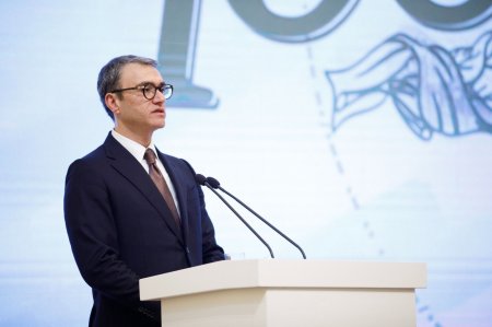 “AzerGold” QSC Ulu Öndər Heydər Əliyevin 100 illiyinə həsr olunmuş  qızıl sikkənin təqdimat mərasimini keçirib - FOTO