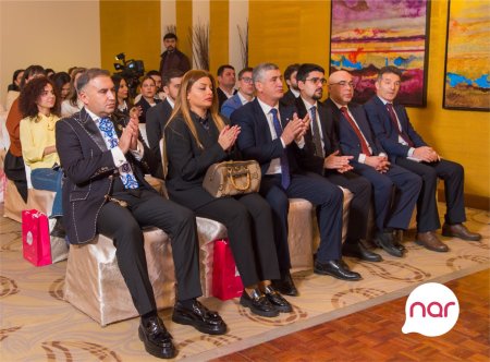 Ünsiyyət hər kəs üçün: İndi jest dilini öyrənmək daha rahat oldu  - FOTO