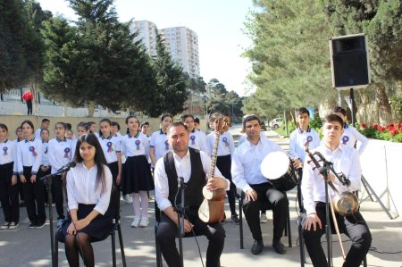 Xətai rayonunda Vətən Müharibəsi Qəhrəmanının büstünün açılışı oldu – FOTOLAR