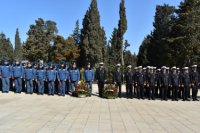 Yasamal rayon ictimaiyyəti Aprel döyüşlərinin şəhidlərini yad edib - FOTOLAR