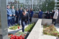 Yasamal rayon ictimaiyyəti Aprel döyüşlərinin şəhidlərini yad edib - FOTOLAR