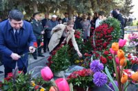 Yasamal rayon ictimaiyyəti Aprel döyüşlərinin şəhidlərini yad edib - FOTOLAR