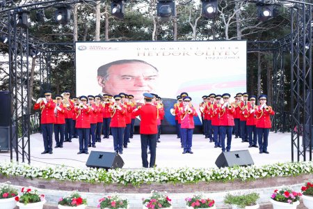 Xətaidə Heydər Əliyevə həsr edilmiş konsert keçirildi – VİDEO+FOTO Xətaidə Heydər Əliyevə həsr edilmiş konsert keçirildi – VİDEO+FOTO