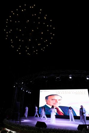 Xətaidə Heydər Əliyevə həsr edilmiş konsert keçirildi – VİDEO+FOTO Xətaidə Heydər Əliyevə həsr edilmiş konsert keçirildi – VİDEO+FOTO