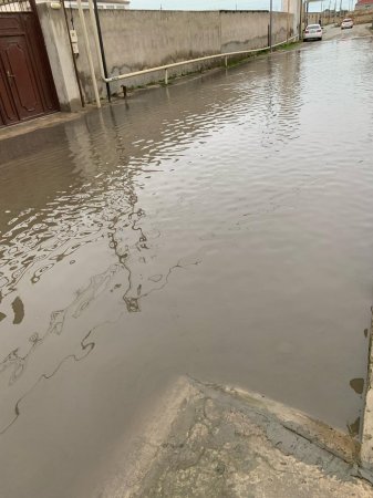 "Adil Vəliyev deyir ki, quyu qazın" - Şəhid adını daşıyan küçə keçilməzdir / VİDEO