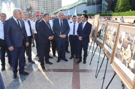 Xətai rayonunda Milli Qurtuluş Günü ilə bağlı silsilə tədbirlər davam edir - FOTOLAR